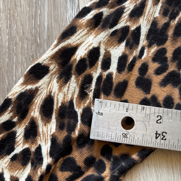Forever 21 Leopard Print Cropped Button 3/4 Sleeves Cardigan Size M - Picture 11 of 11